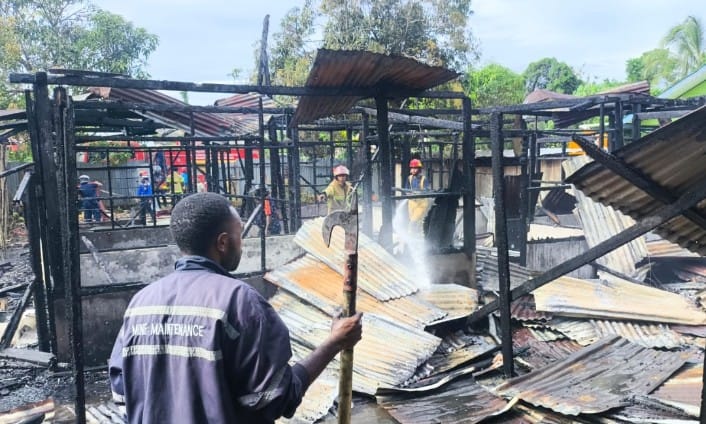 Kebakaran Hanguskan Rumah Guru di Karang Mulia, Dugaan Anak Pemilik jadi Pemicu