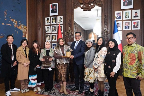 Dewan Pengarah Dekranasda Mimika Jajaki Peluang Ekspor dan Promosi Wisata ke Eropa