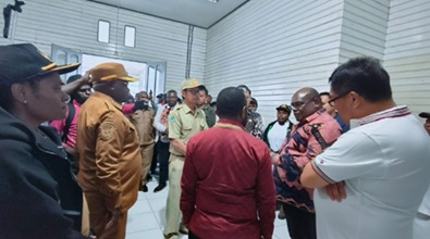 Kunker ke Deiyai, Gubernur Papua Tengah Bahas Jalan, Air Bersih, dan Tapal Batas