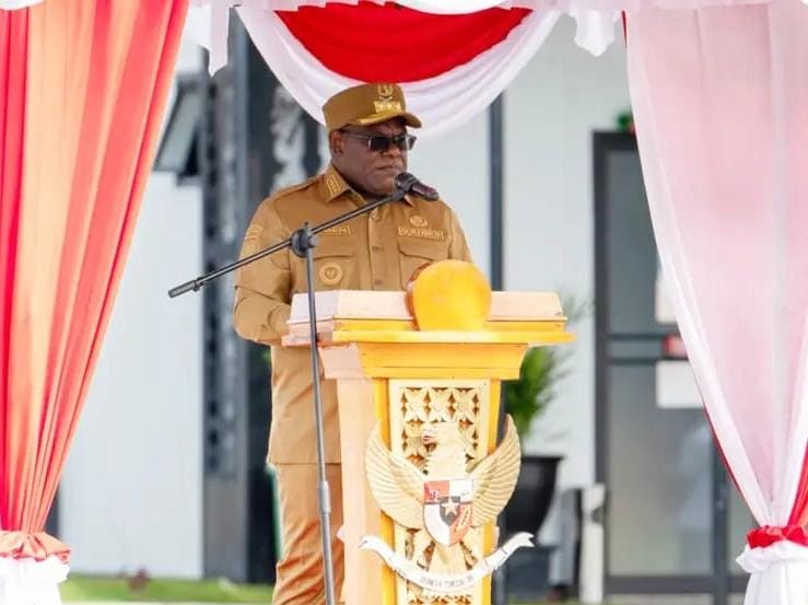 Buka Tahun Kerja 2026, Gubernur Meki Nawipa Dorong ASN Lebih Profesional