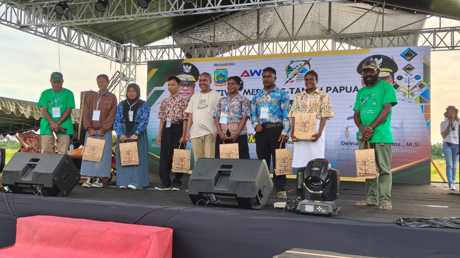 Viktor Mambor Ingatkan Jurnalis Papua jadi Aktor Utama Pemberitaan