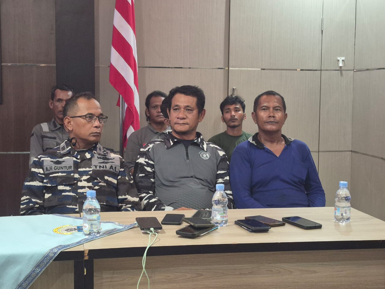 Tiga Jam Bertahan dengan Pelampung Plastik, Suriadi Selamat dari Laut Arafura