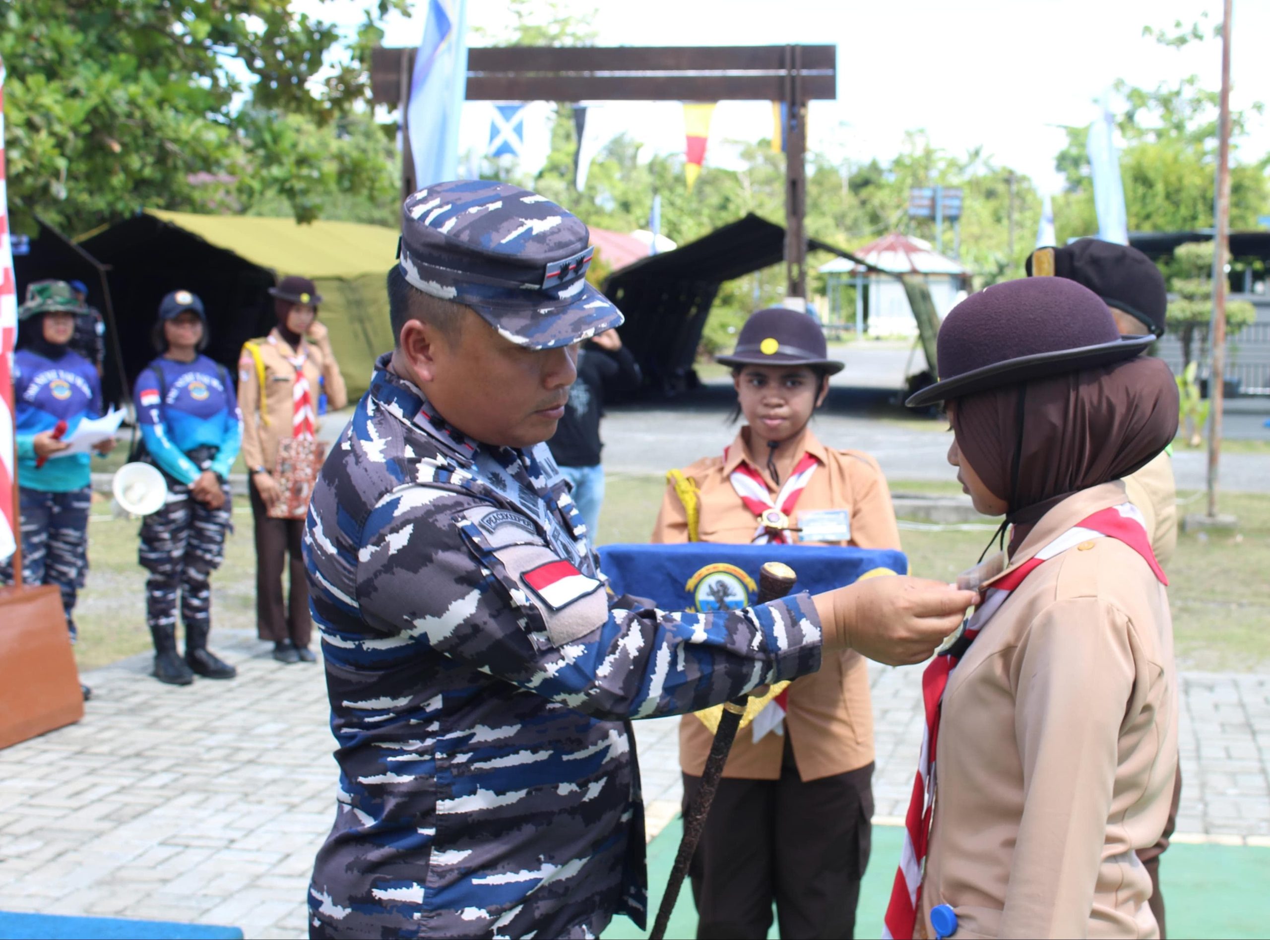 Lanal Timika Dorong Bela Negara Pelajar Melalui Persami KKRI