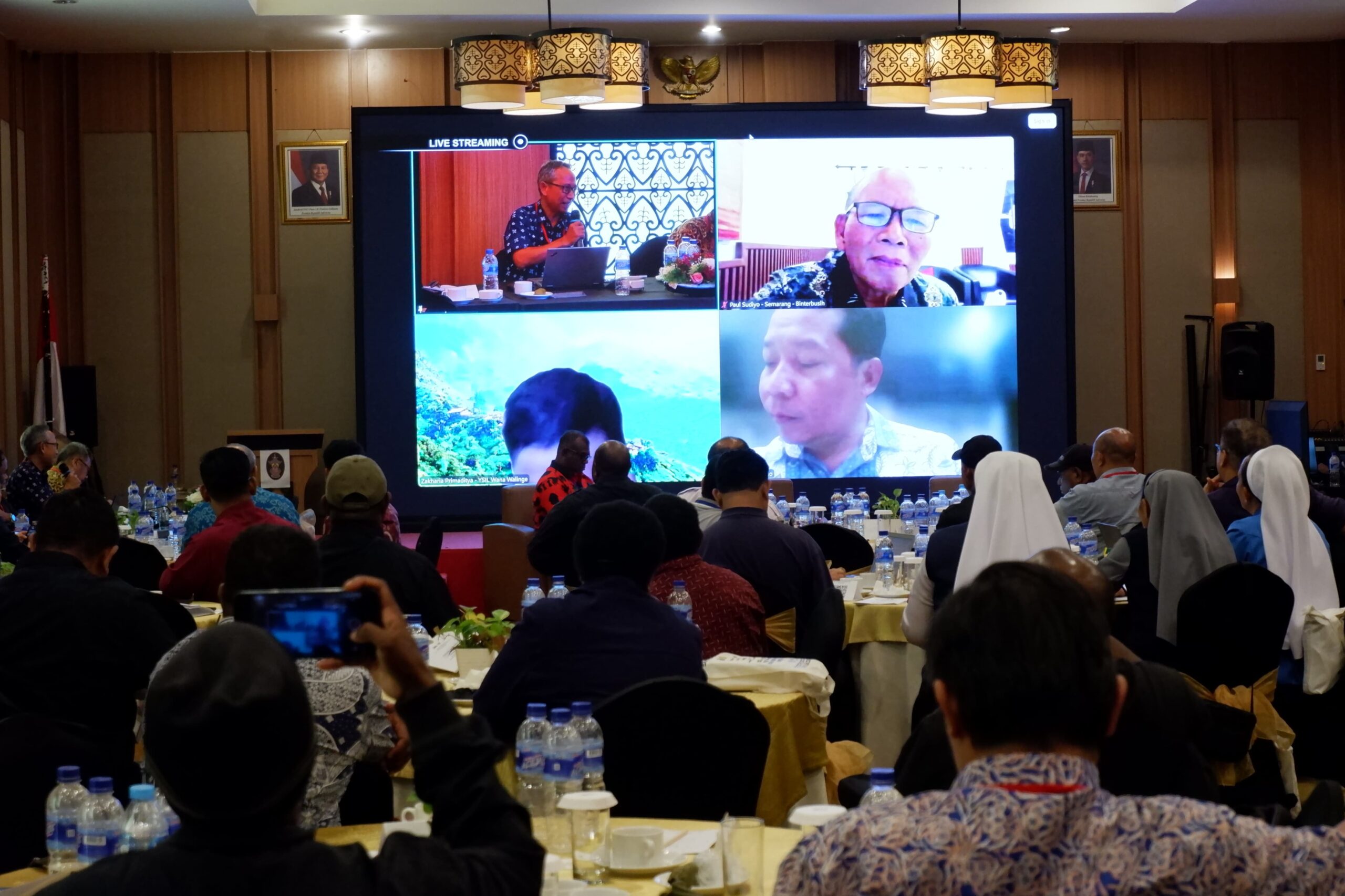 Krisis Pendidikan Papua: Guru Mangkir, Data Amburadul, dan Kesenjangan Kota-Desa