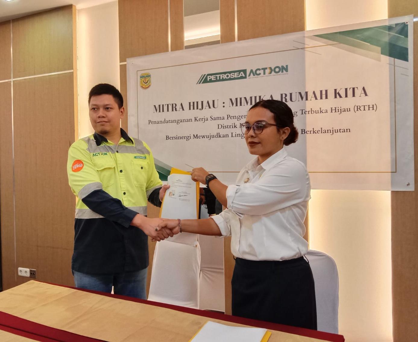 Mitra Hijau “Mimika Rumah Kita”, Petrosea dan Distrik Mimika Baru Kolaborasi Bangun RTH Berkelanjutan