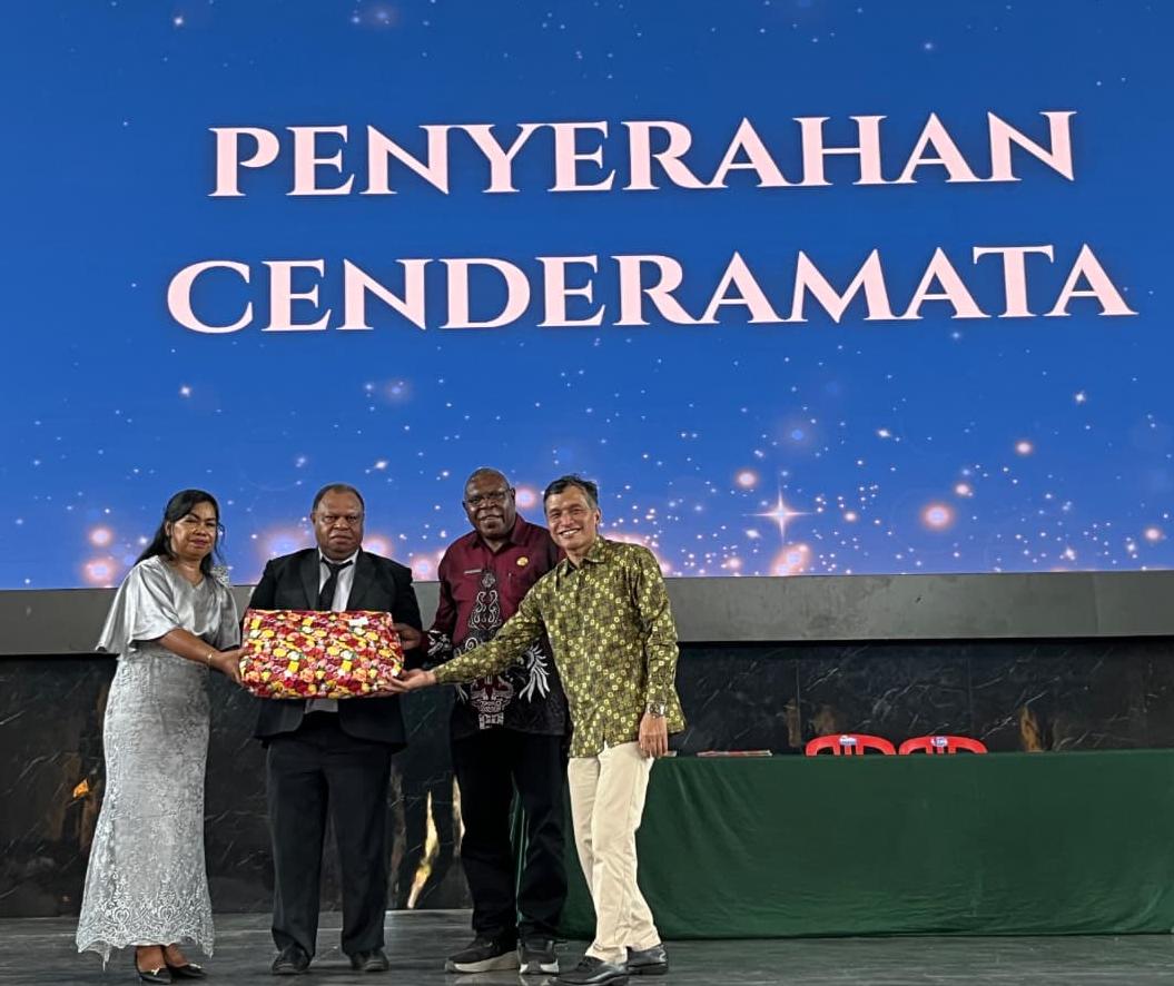 328 Siswa SMKN 1 Timika Dilepas, Ditekankan Jadi Generasi Adaptif dan Inovatif