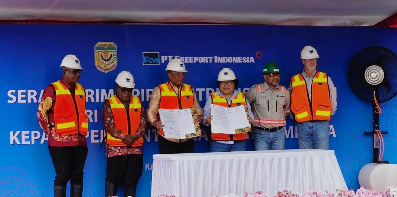 PT Freeport Indonesia Hibahkan Pipa HDPE untuk Perluas Layanan Air Bersih di Mimika