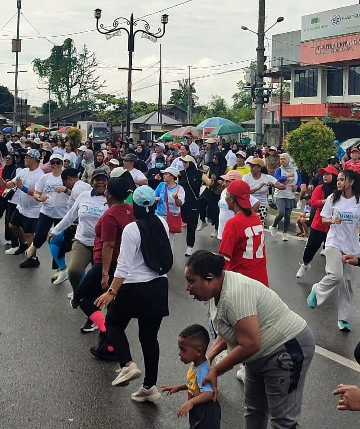 Dinkes Mimika Beri Edukasi Bahaya Rokok di CFD, Ajak Warga Patuhi Kawasan Tanpa Rokok
